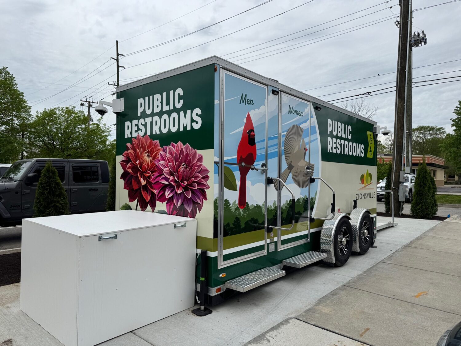 12-Stall Restroom Trailer